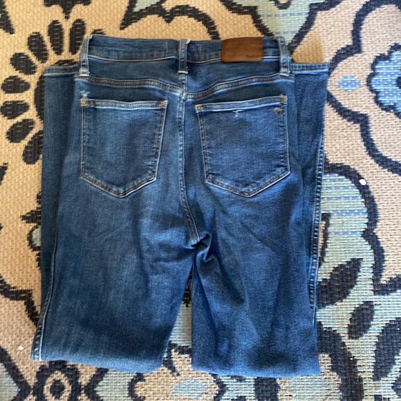 Madewell 10" High-Rise Skinny Jeans in Wendover Wash: TENCEL™ Denim - Picture 13 of 14